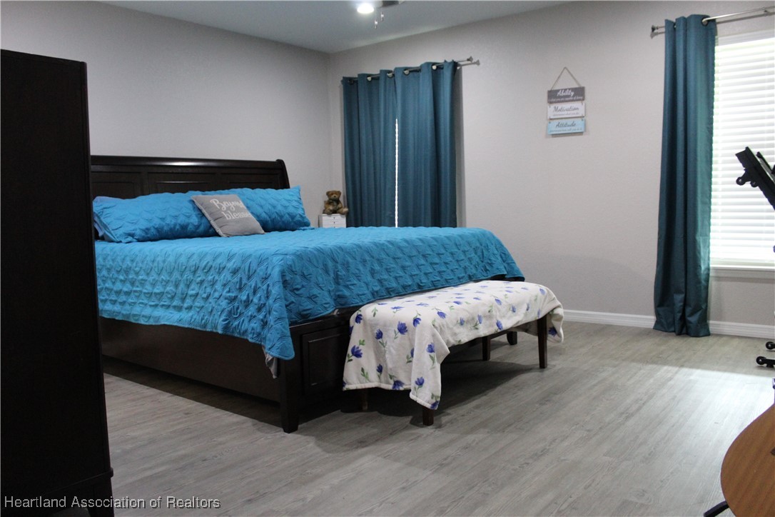 5195 Greenfields Run