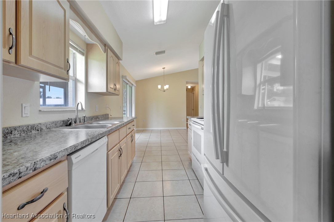 2714 Valerie Boulevard