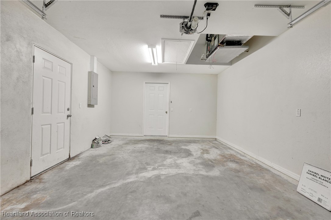 2714 Valerie Boulevard