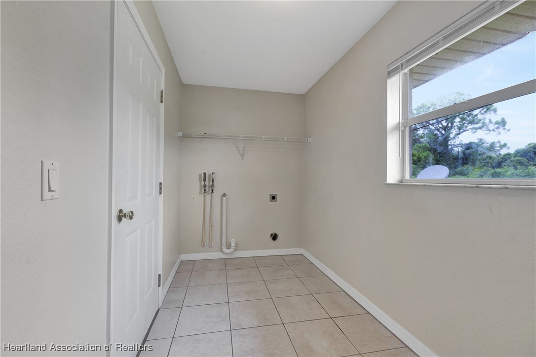 2714 Valerie Boulevard