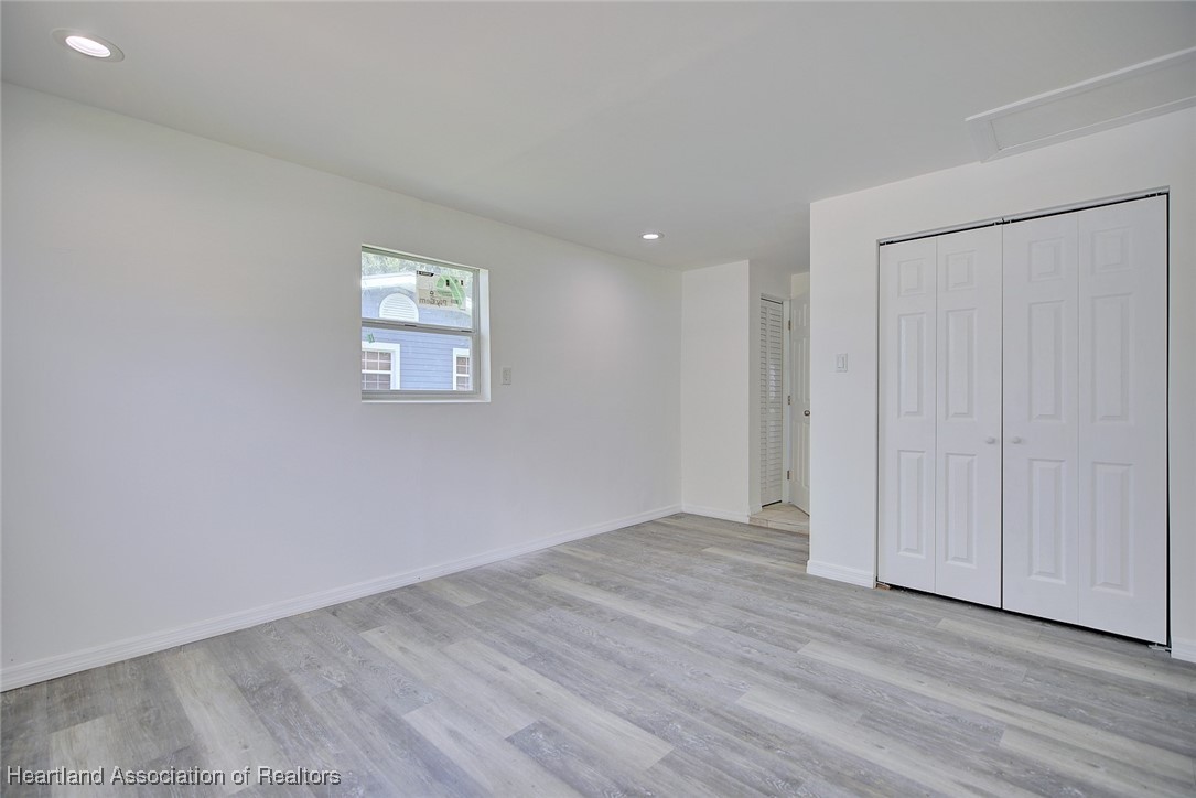 1816 Sandra Boulevard