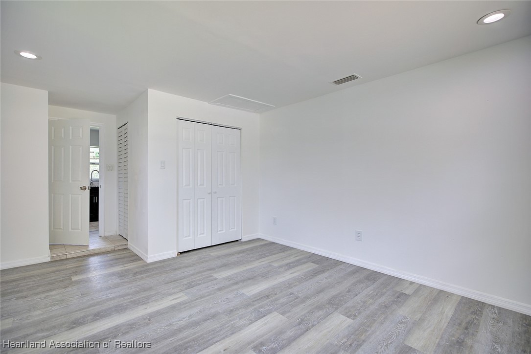 1816 Sandra Boulevard