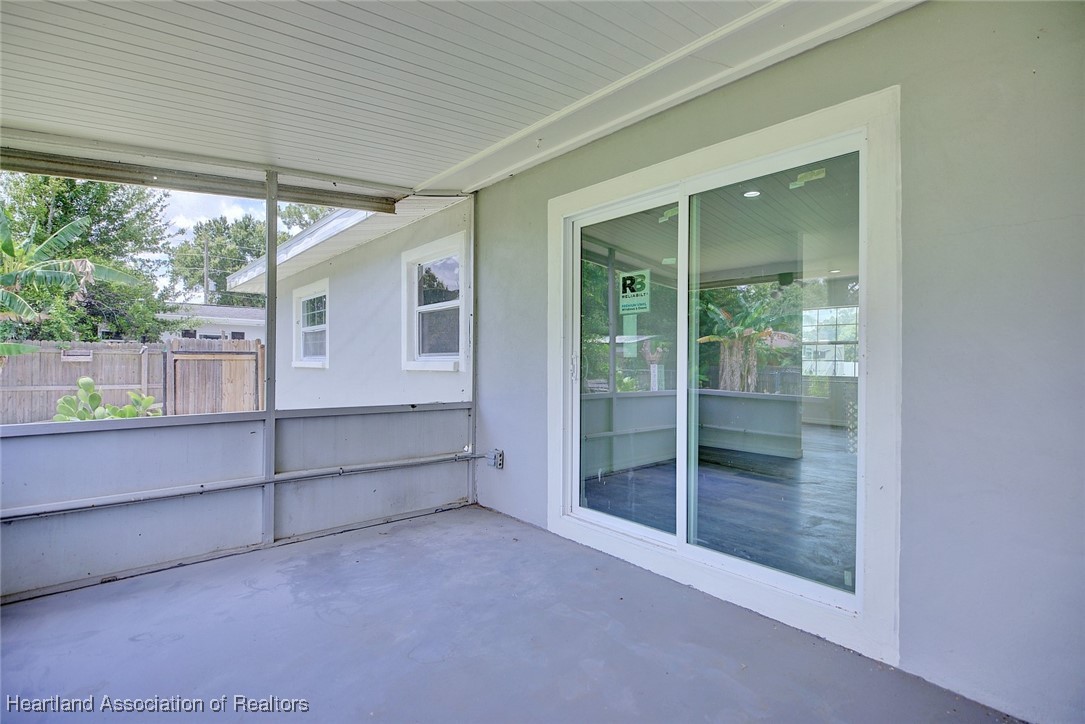 1816 Sandra Boulevard