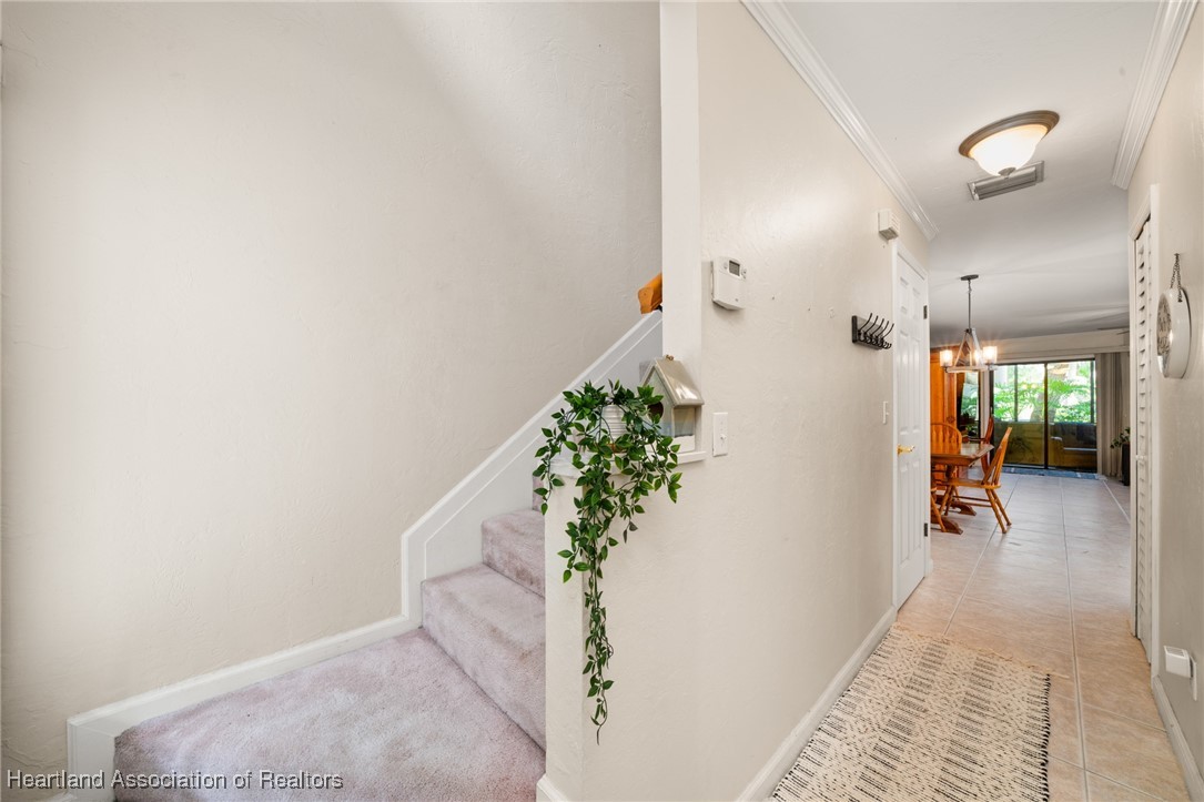 1561 Lakeview Drive 969