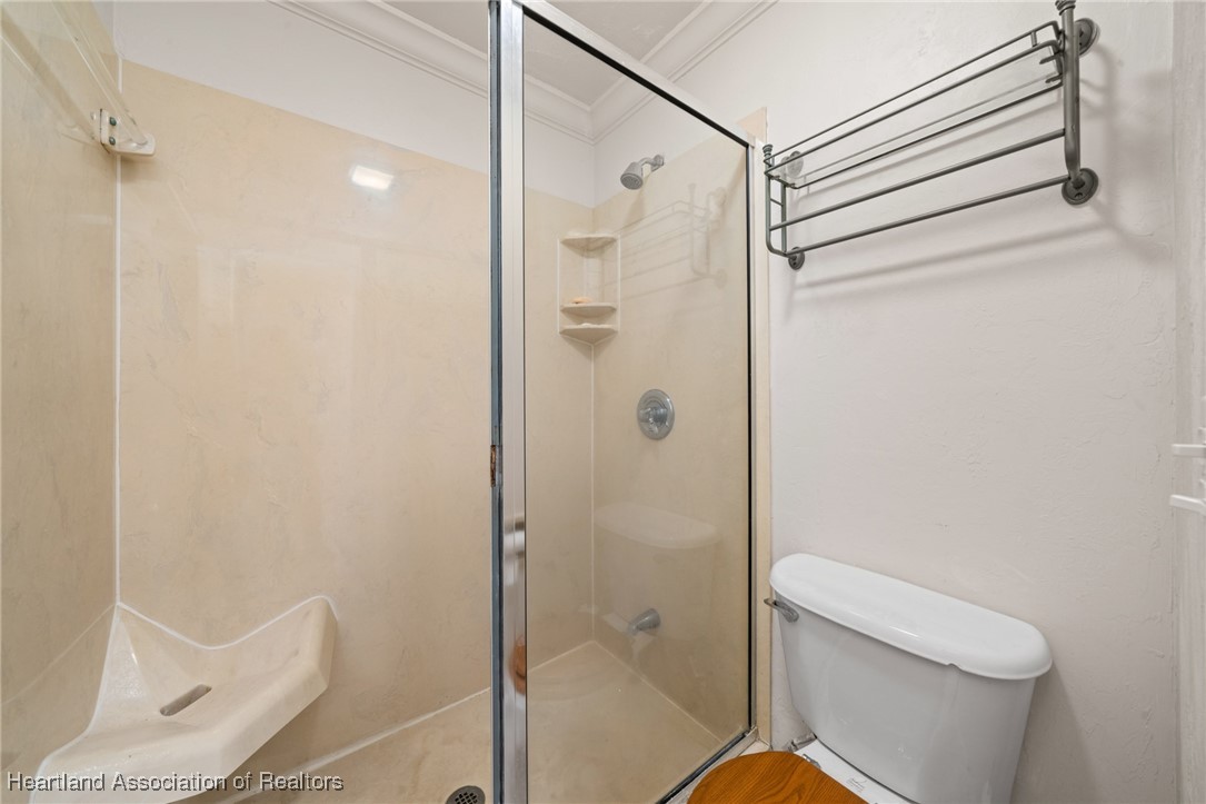 1561 Lakeview Drive 969