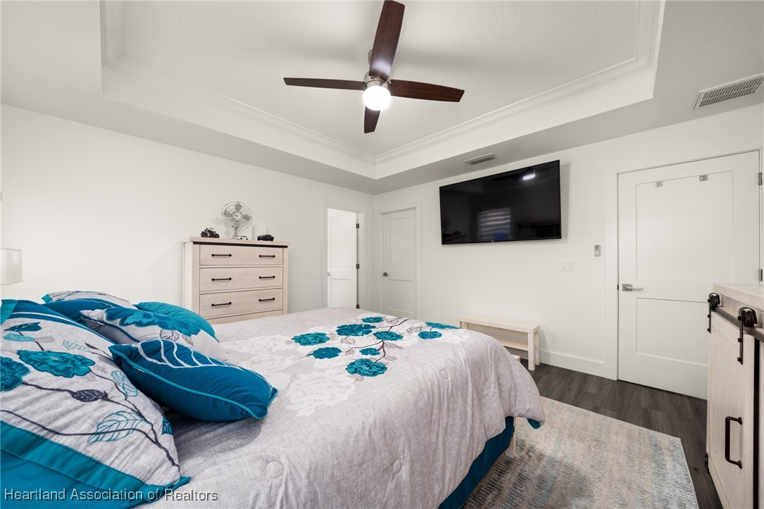 5810 Columbus Boulevard