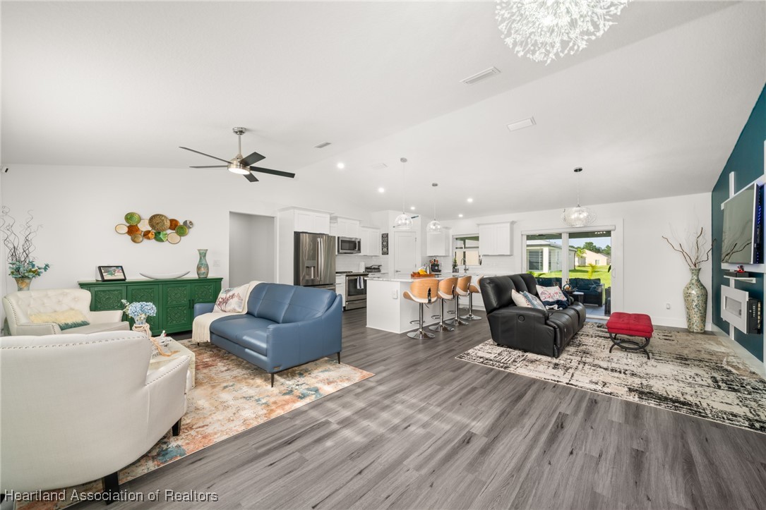 5810 Columbus Boulevard