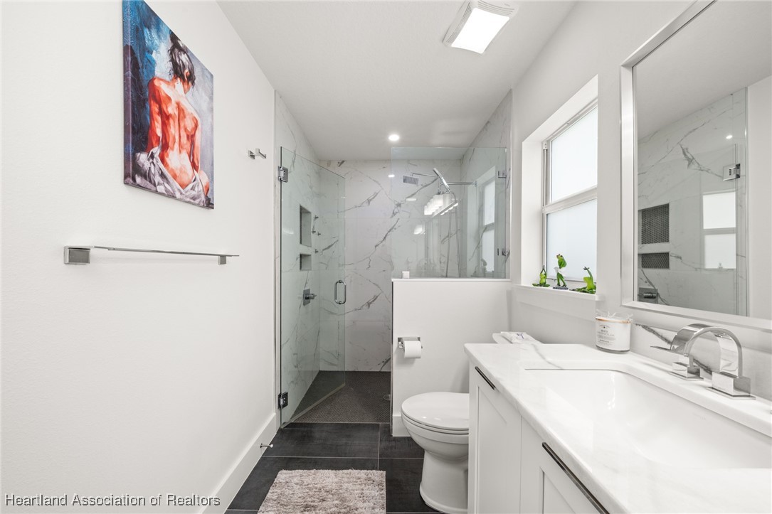 5810 Columbus Boulevard