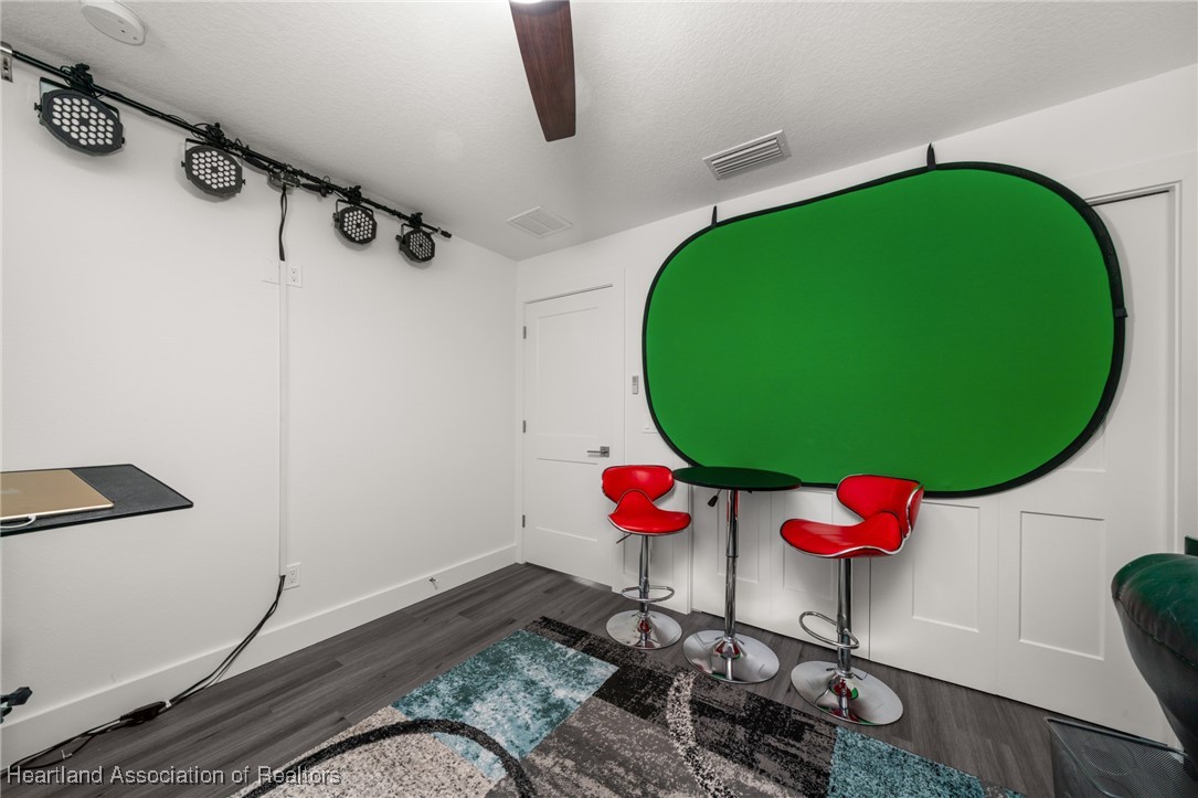 5810 Columbus Boulevard