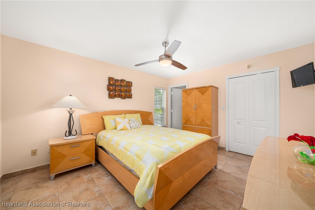 2402 Valerie Boulevard