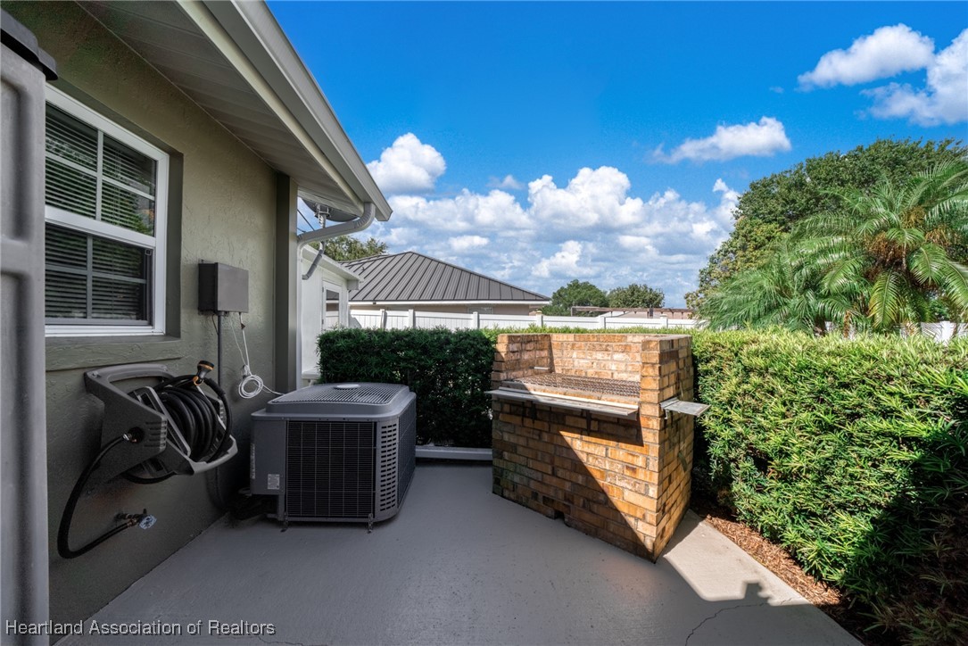 2402 Valerie Boulevard