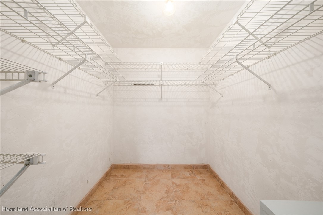 2402 Valerie Boulevard