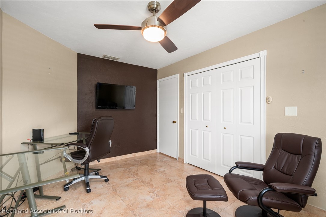 2402 Valerie Boulevard