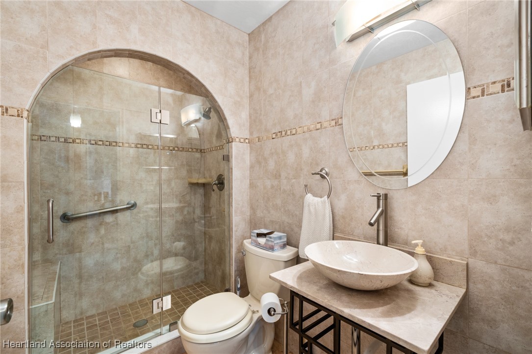 2402 Valerie Boulevard