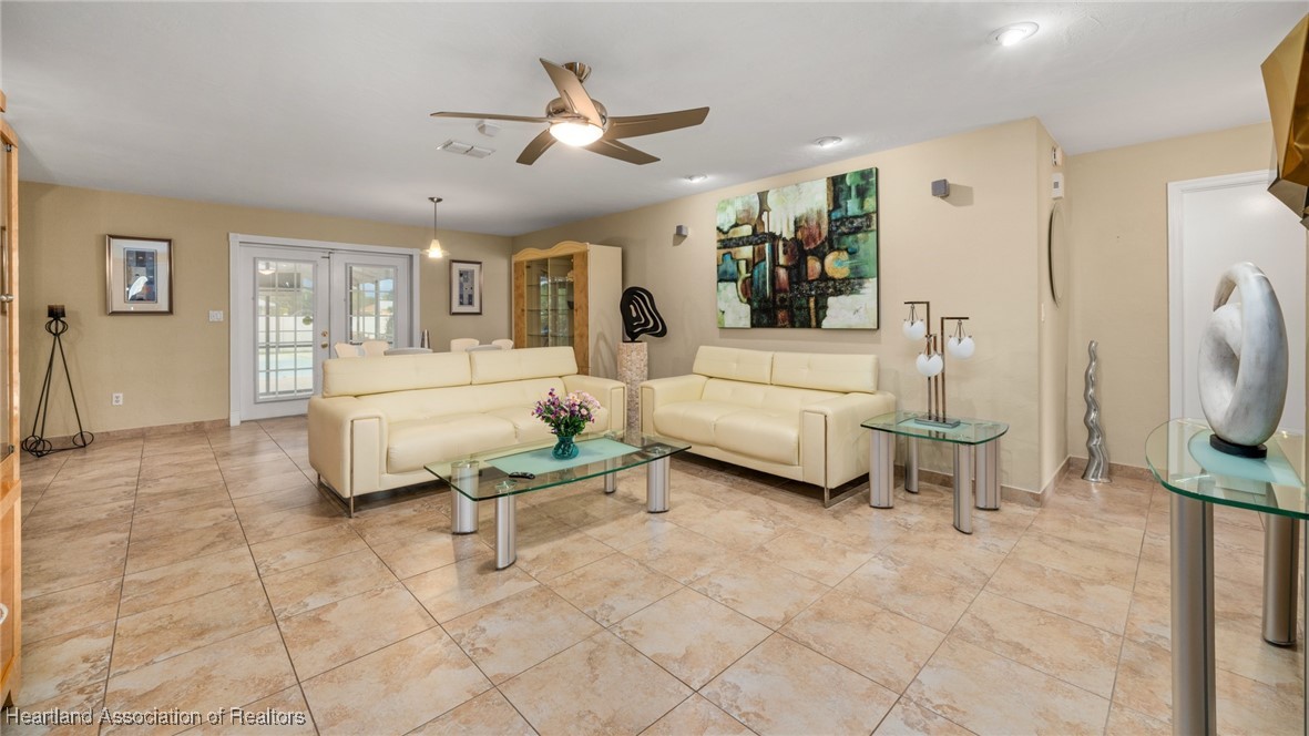 2402 Valerie Boulevard