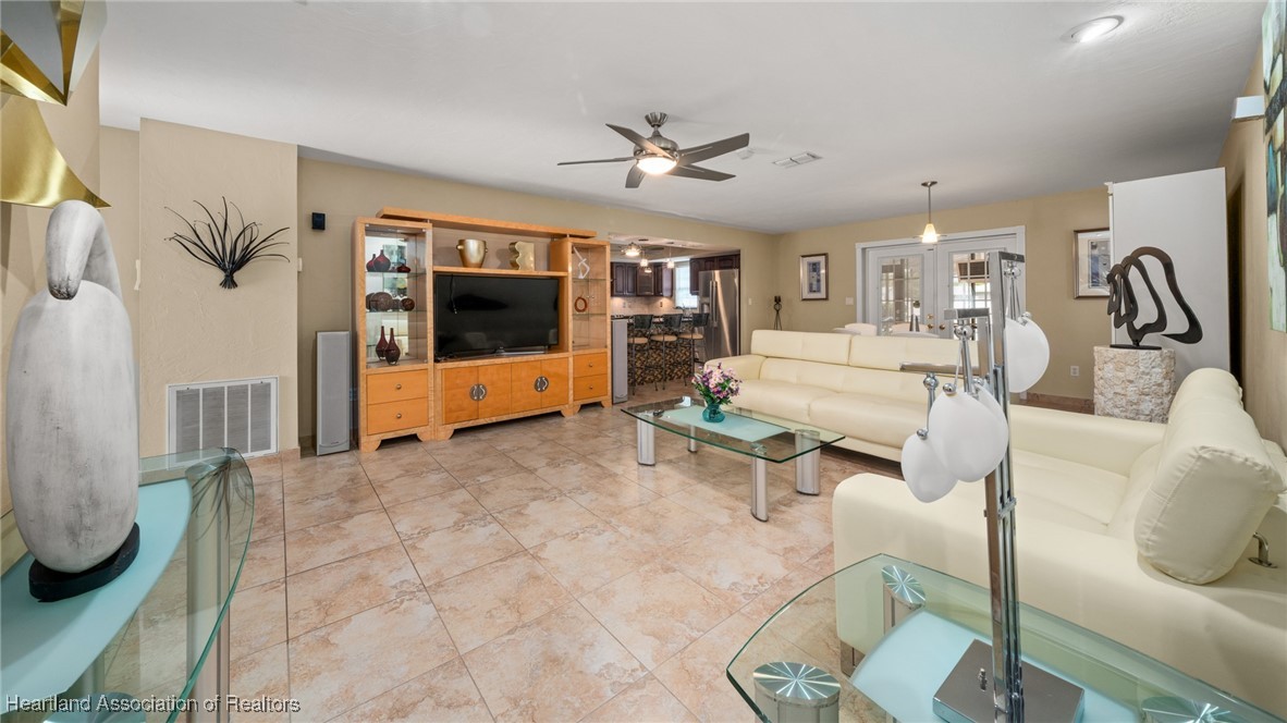 2402 Valerie Boulevard