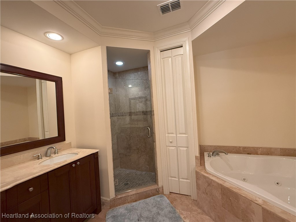 2351 Lakeview Drive 115