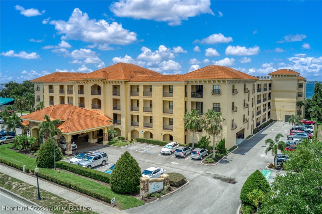 2351 Lakeview Drive 115