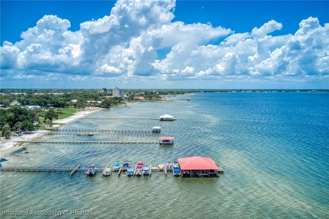 2351 Lakeview Drive 115