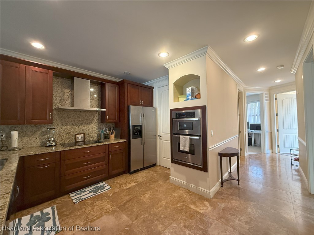 2351 Lakeview Drive 115