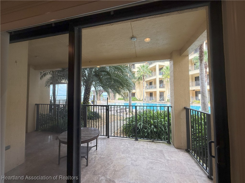 2351 Lakeview Drive 115