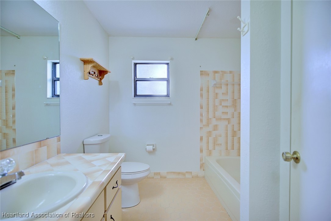 4726 Lafayette Avenue