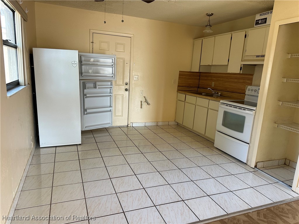 426 Las Palmas Circle 617