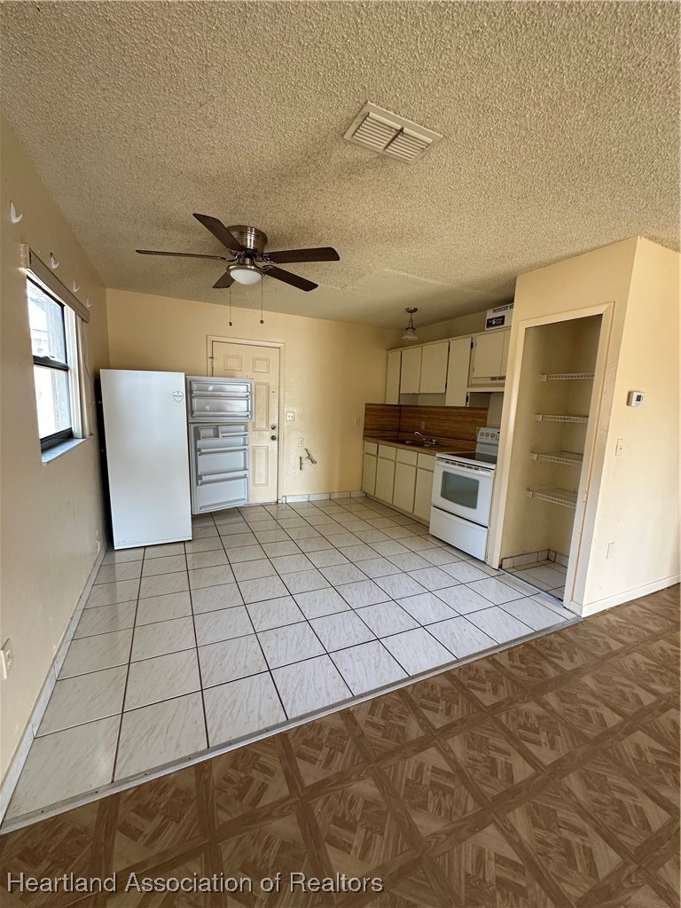 426 Las Palmas Circle 617