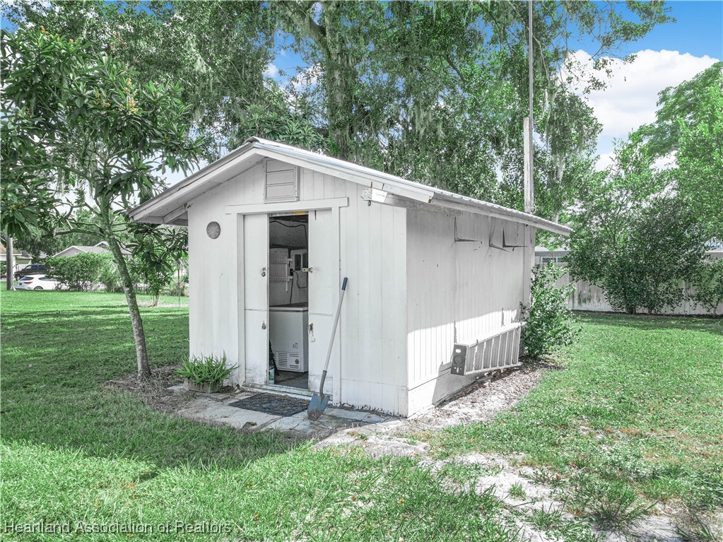 225 Pennsylvania Avenue