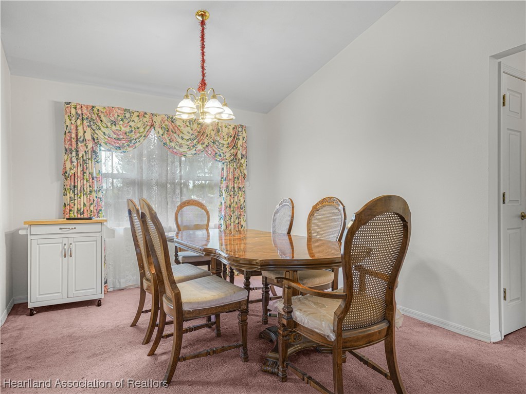 225 Pennsylvania Avenue