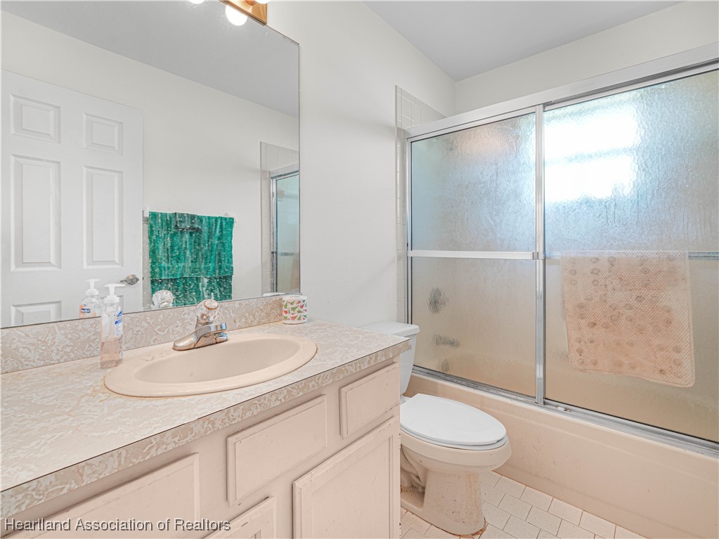 225 Pennsylvania Avenue