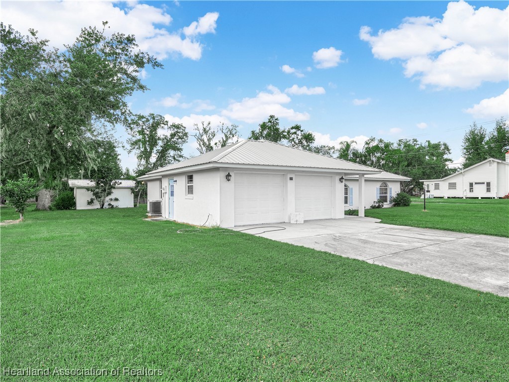 225 Pennsylvania Avenue