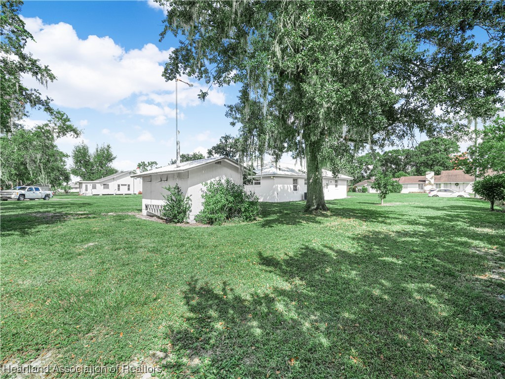 225 Pennsylvania Avenue