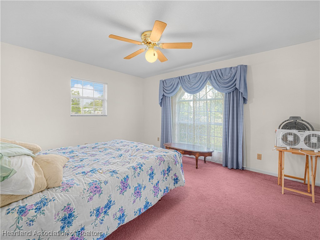 225 Pennsylvania Avenue