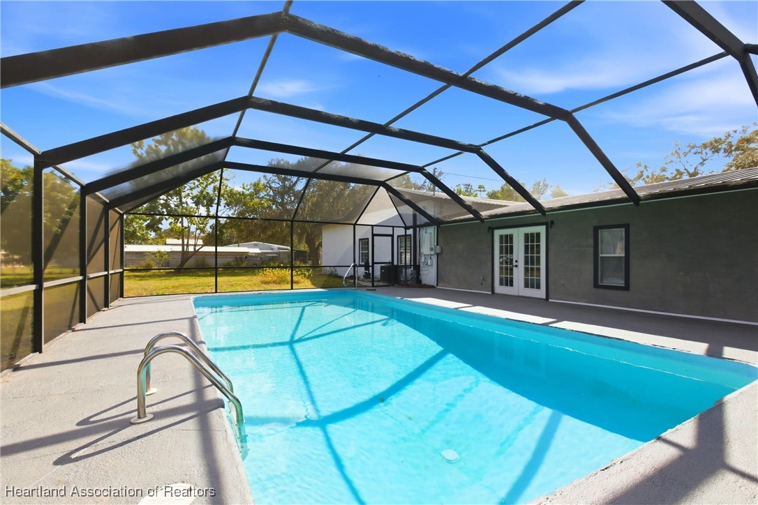 2124 Gardenview Road