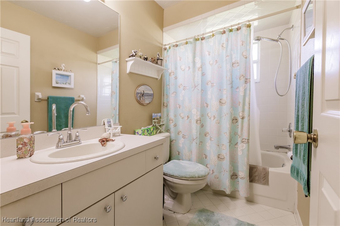 1855 Evergreen Street