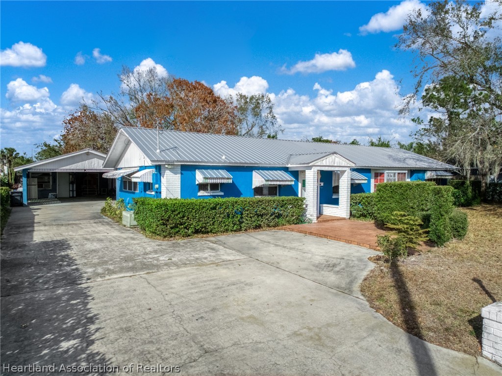 313 E Canfield Street