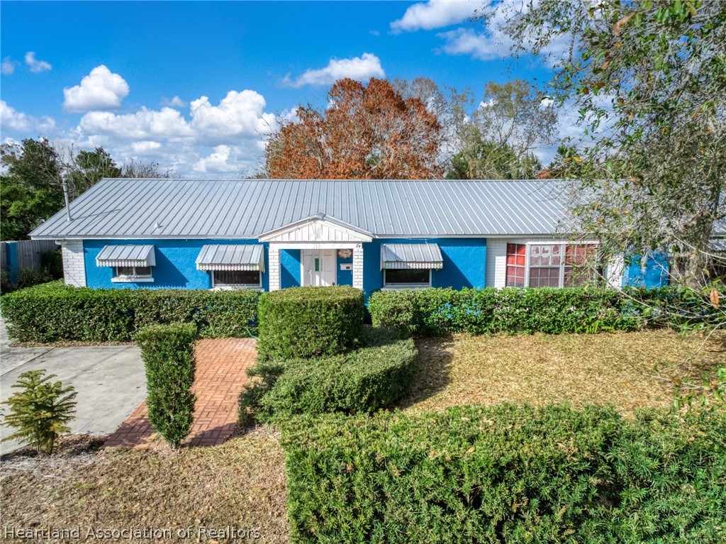 313 E Canfield Street