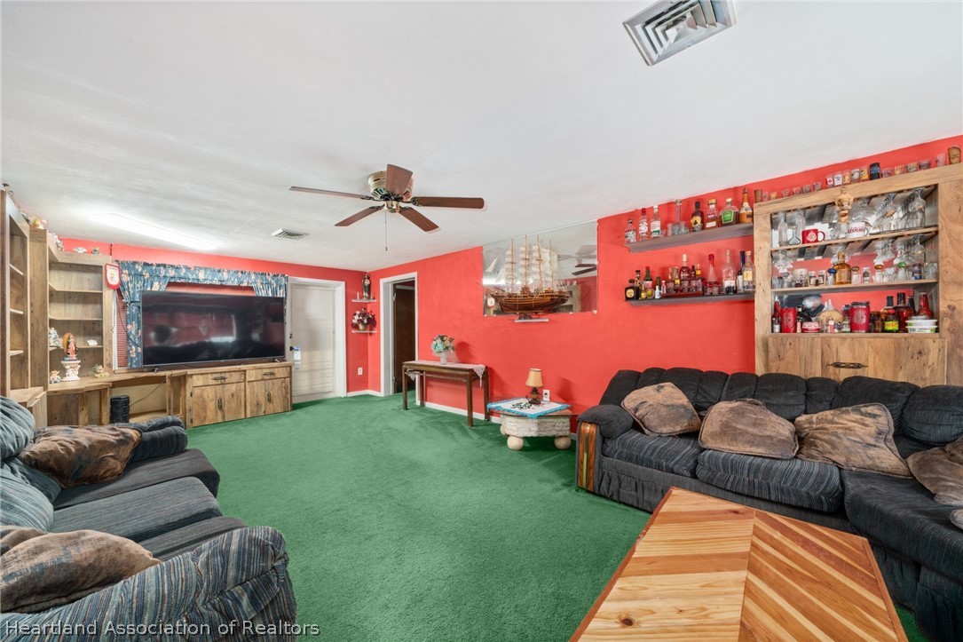 313 E Canfield Street