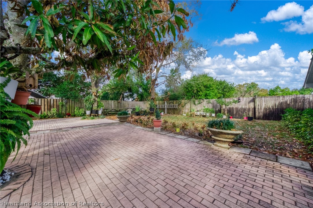 313 E Canfield Street