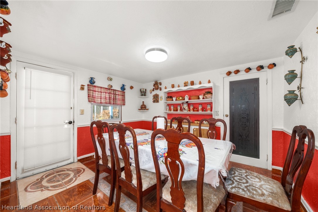 313 E Canfield Street