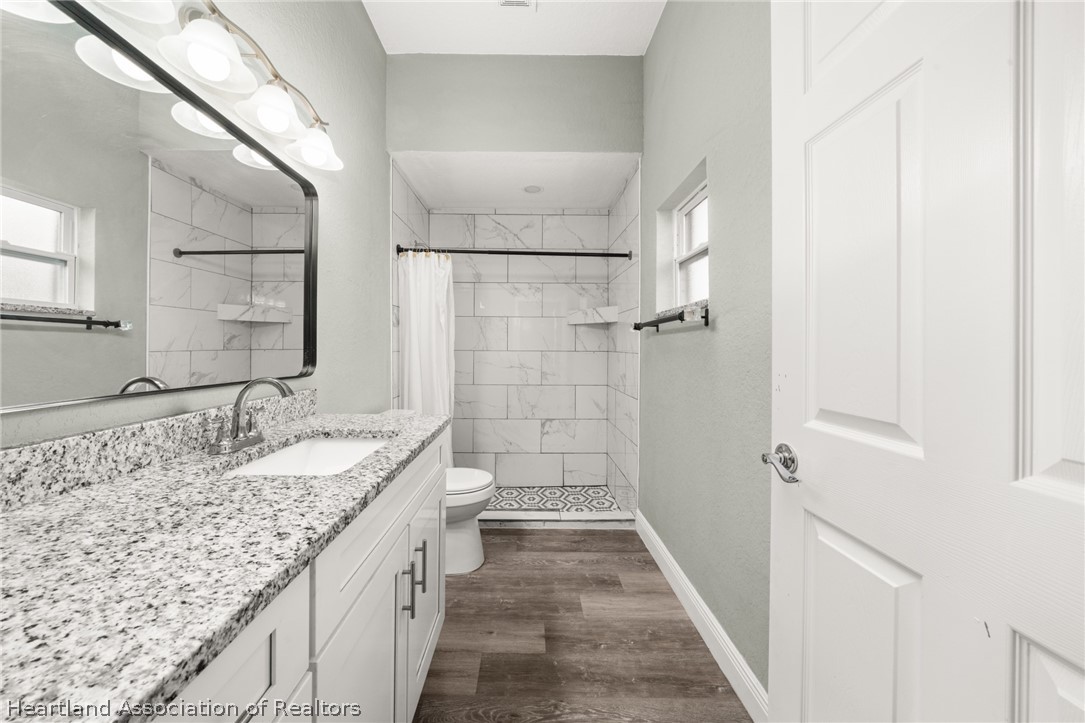 189 N Oleander Drive