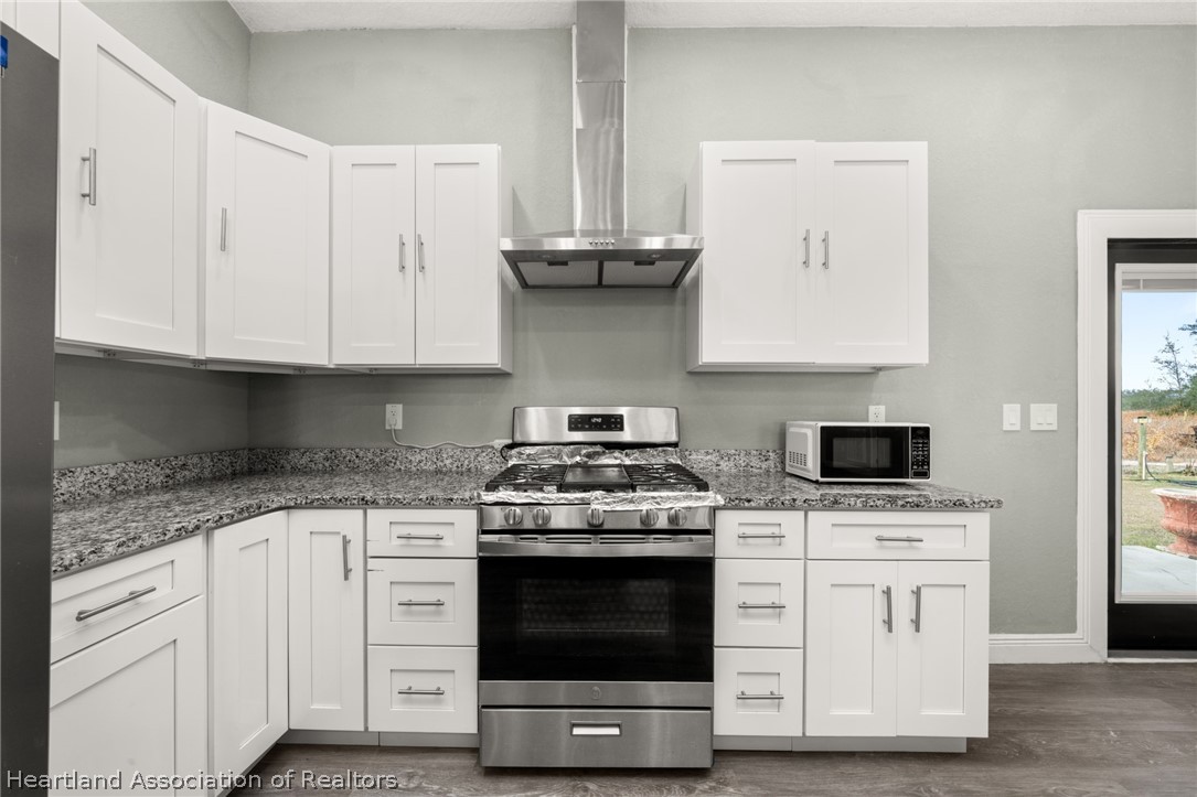 189 N Oleander Drive