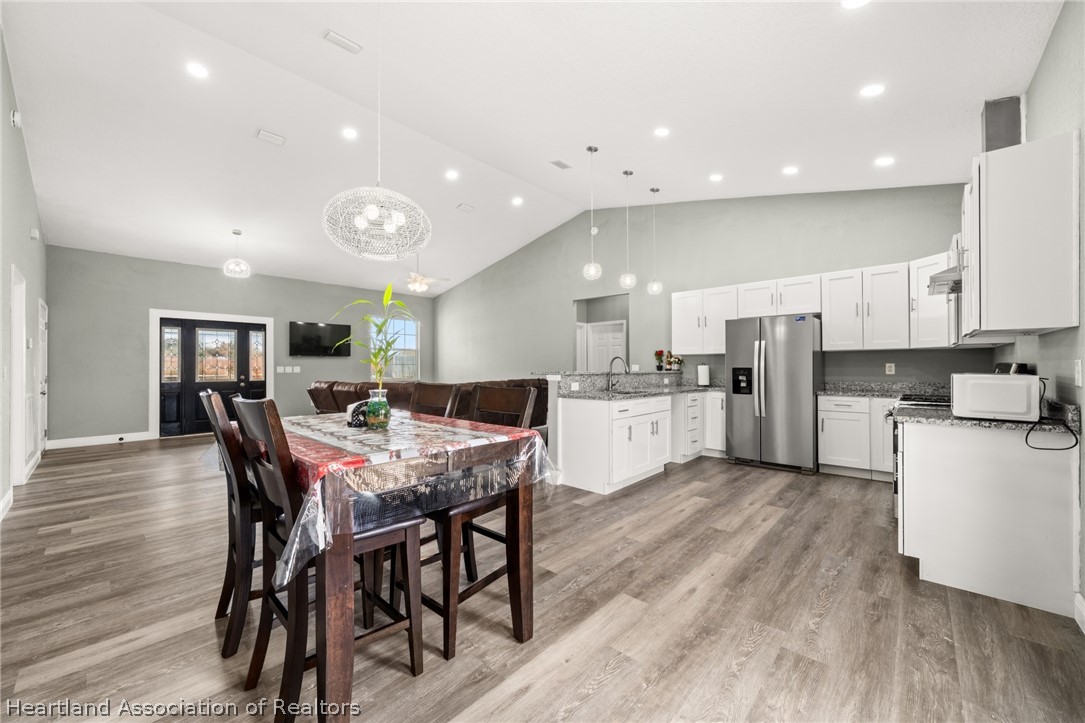 189 N Oleander Drive