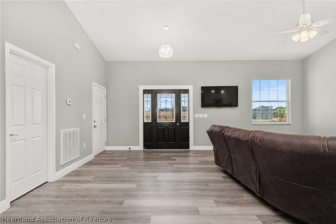 189 N Oleander Drive