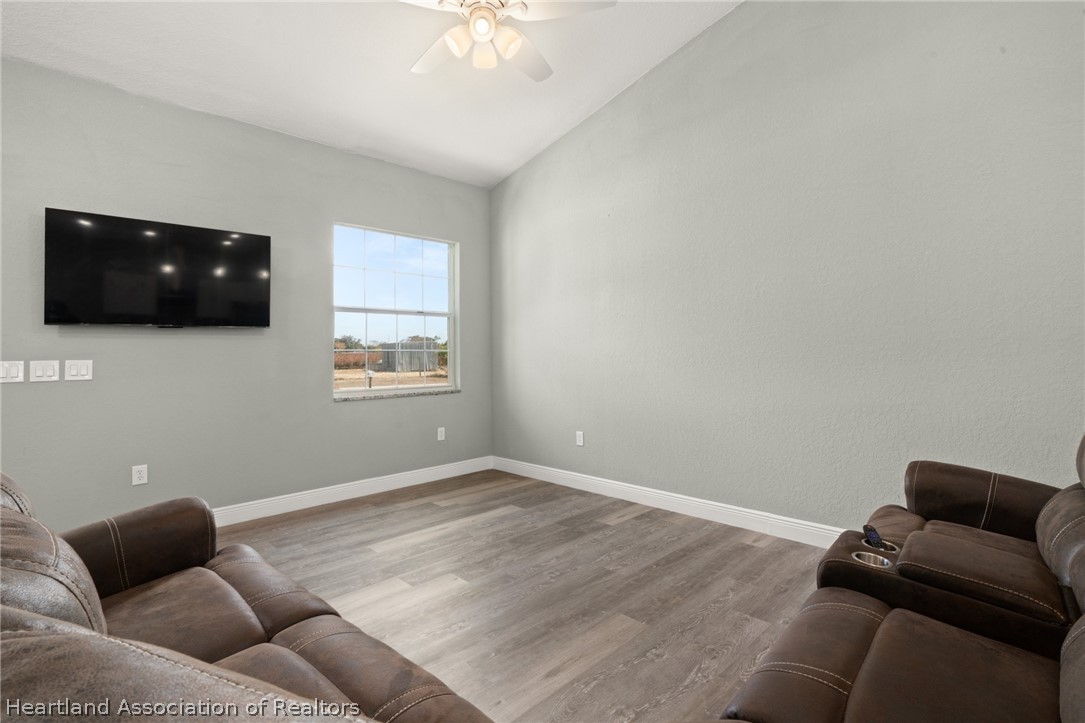 189 N Oleander Drive