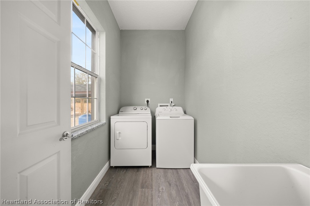 189 N Oleander Drive