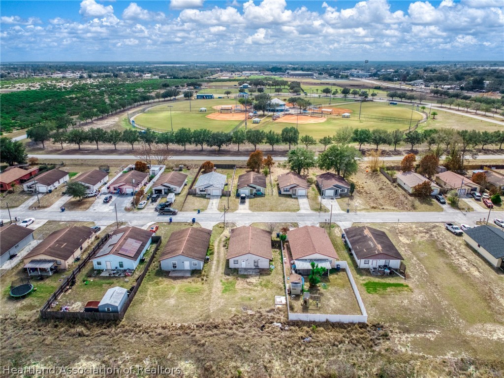 3518 Ellington Avenue