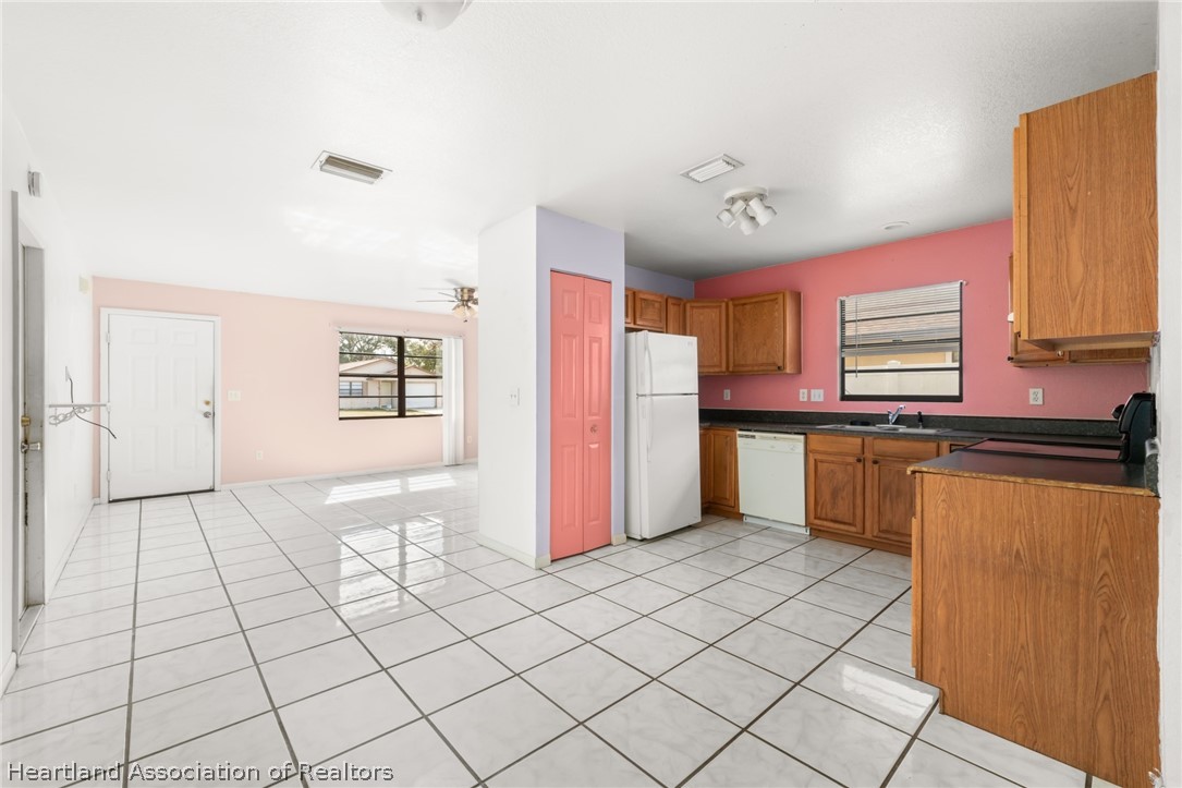 3518 Ellington Avenue