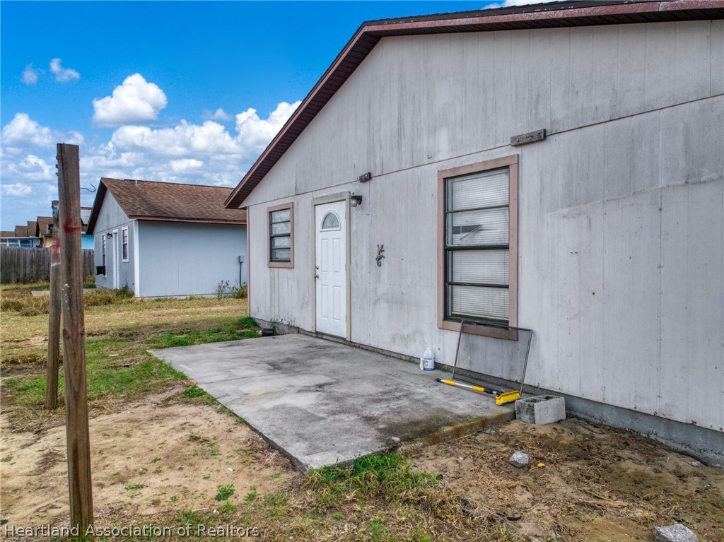 3518 Ellington Avenue